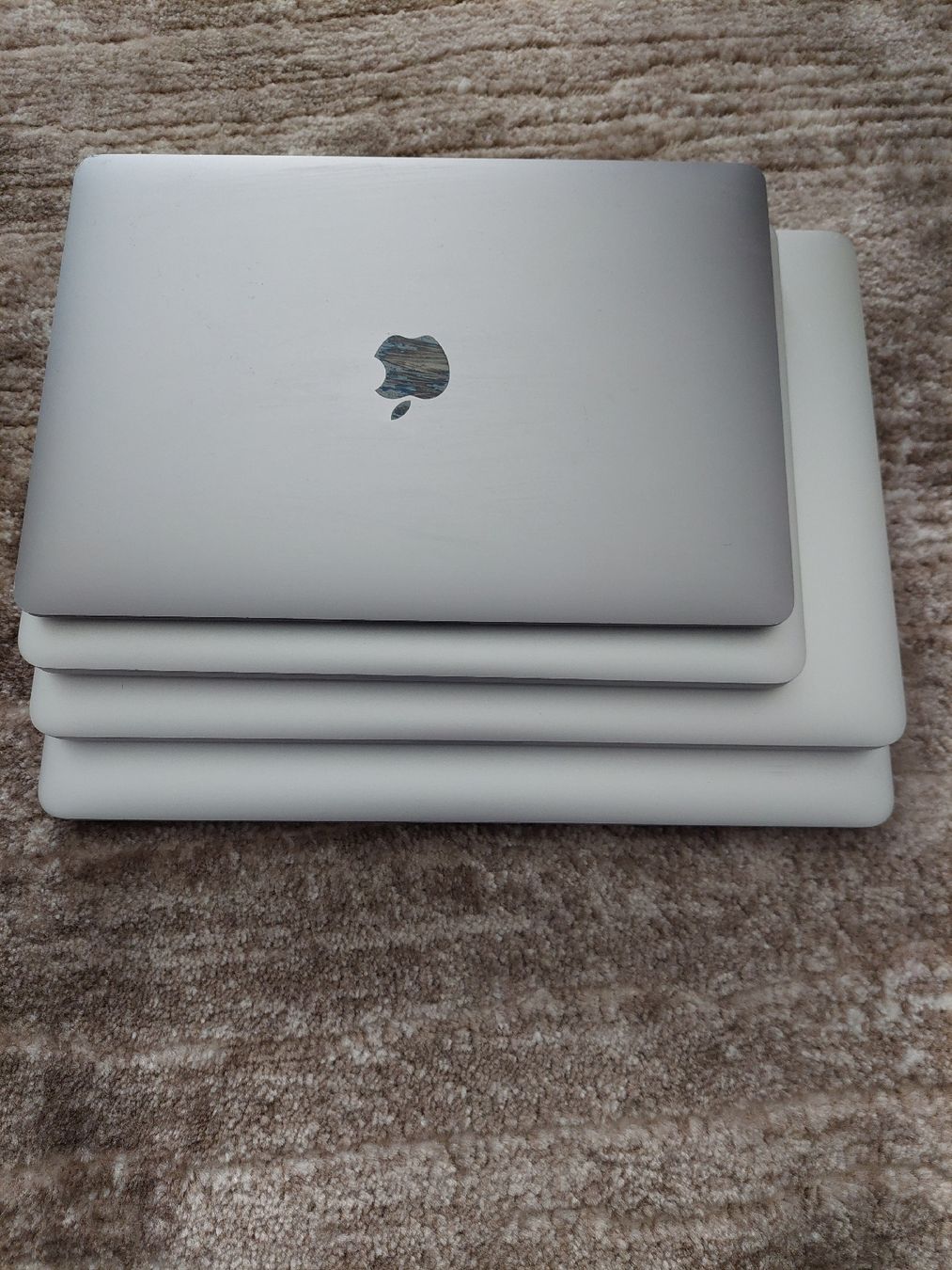 Apple Notebook: 4 MacBook pour pièces – Difettoso da Meyrin venduto da aki_1971