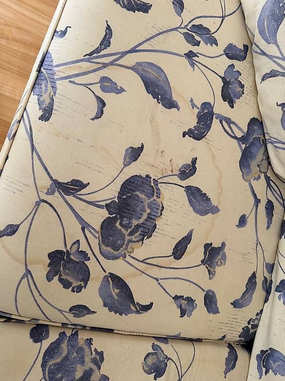 Ikea Divani: Älteres Ikea 2-Sitzer Bettsofa – Usato da Estavayer-le-Lac venduto da sugar05 2