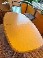stabiler Gartentisch in gutem Zustand