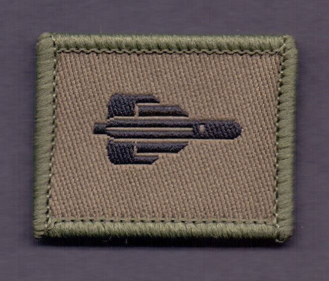 Placchette & Badge: Panzerabwehrlenkwaffensoldat – Nuovo e nell'imballaggio originale da Koblenz venduto da Himmelsreiter