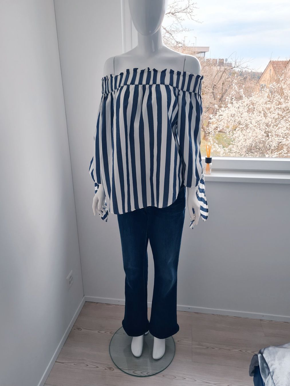 H&M Blusen: Bluse H&M – Gebraucht aus Schaffhausen von Catboot01 1