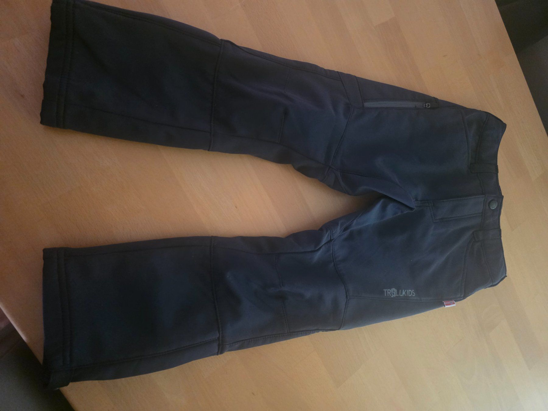 Trollkids Pantaloni: Kinder Softshellhosen Gr. 122 Trollkids – Nuovo (secondo la descrizione) da Kandersteg venduto da nvo_65py