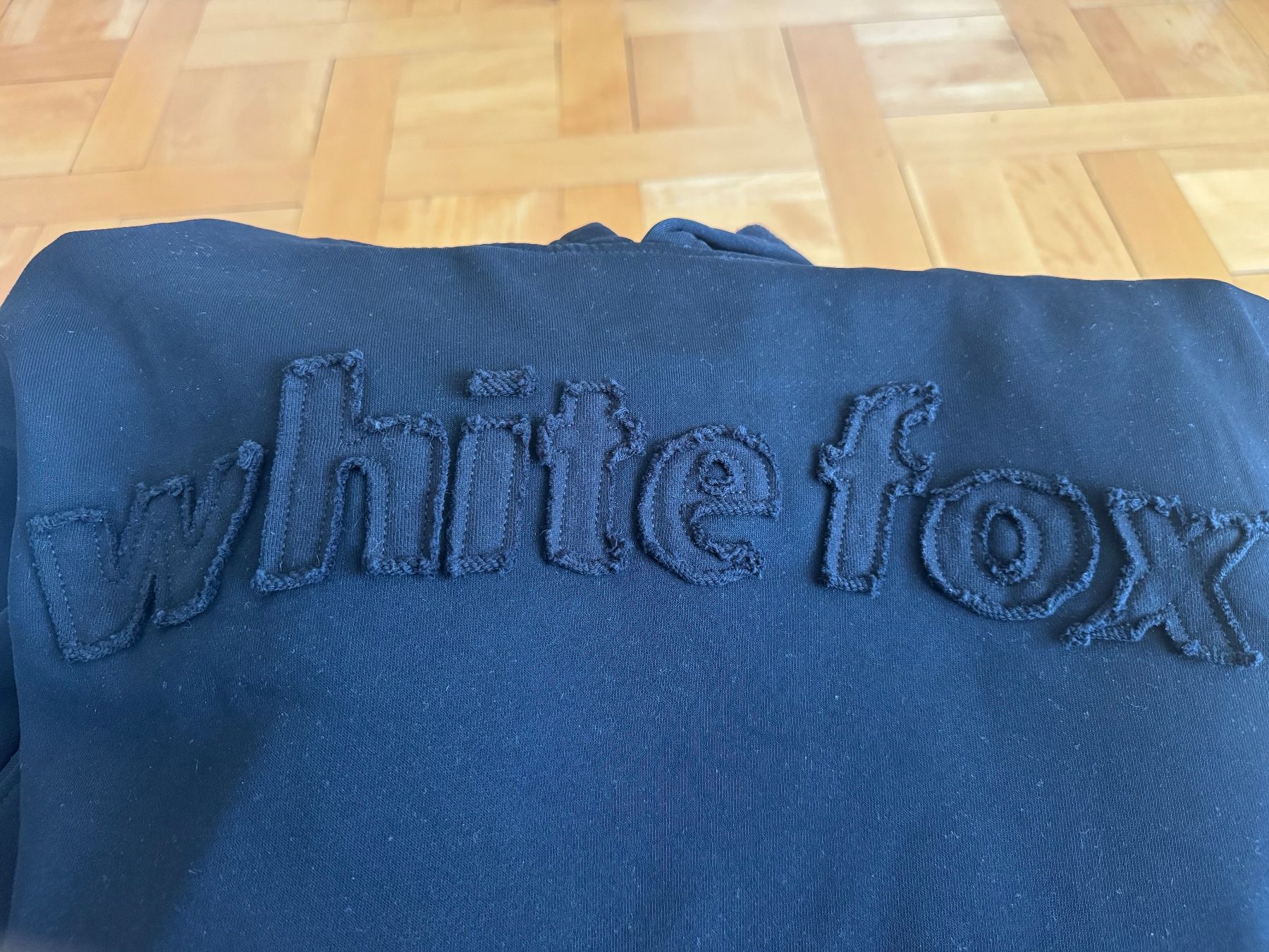 Fox Pulls & Sweat-shirts: White Fox Kapuzenpulli S – D'occasion à St. Gallen par engel363 2