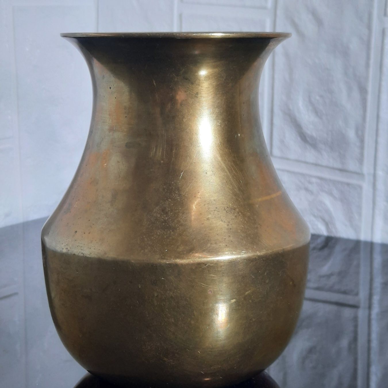 Vase & Récipients: Antike Vase aus Messing – D'occasion à Unterägeri par Altgoldschmuck 1