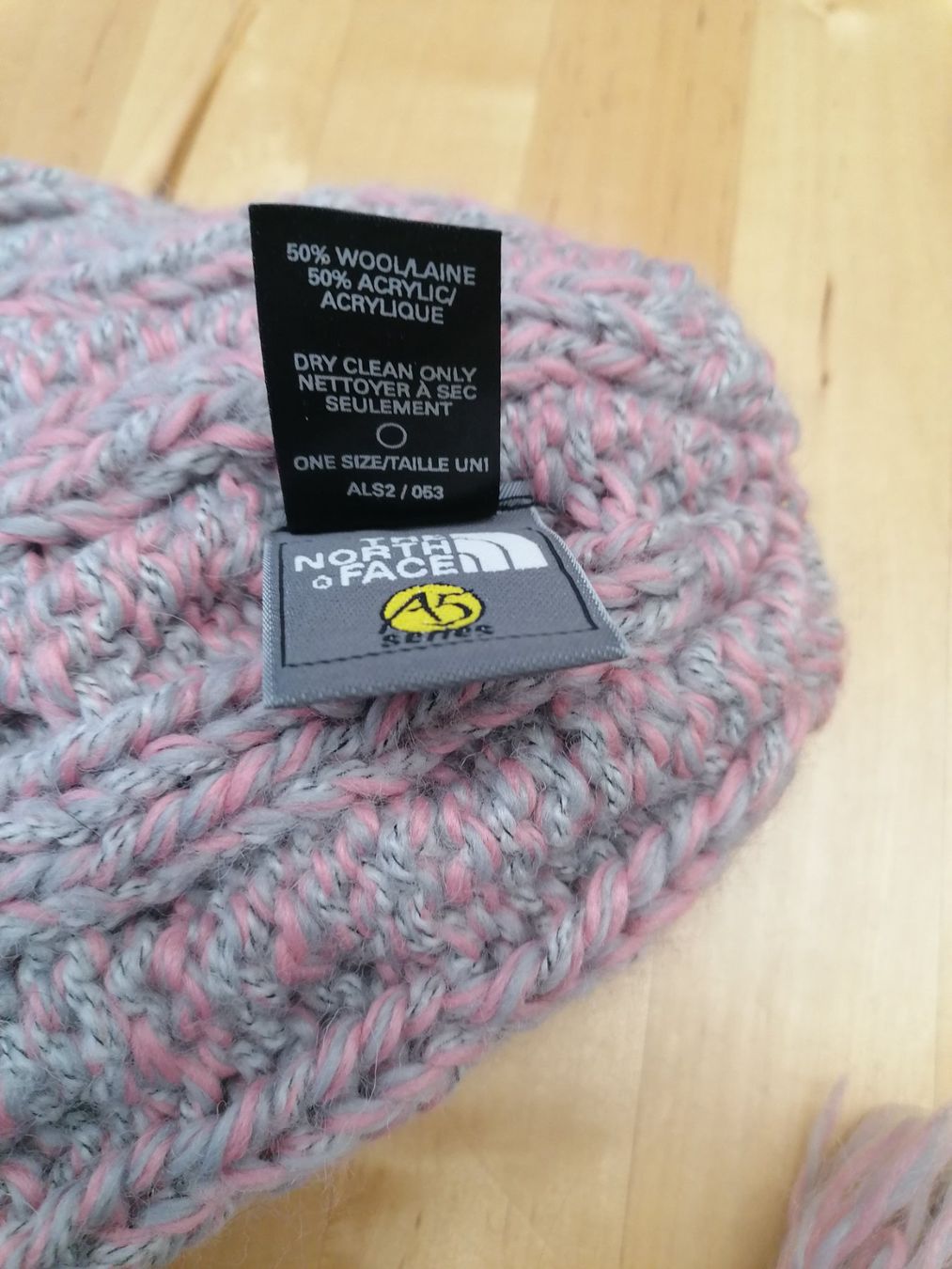 North Face Copricapi, berretti & cappellini: The North Face Mütze Kappe, mit Wolle – Usato da Müllheim Dorf venduto da florita01 1
