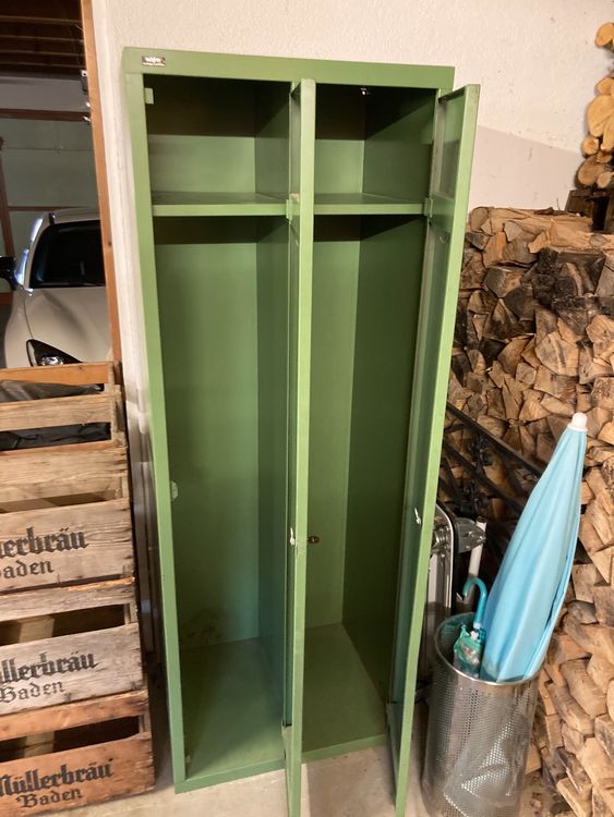 Metall Spint Blechschrank (Gebraucht) in Oberrohrdorf für CHF 20 – nur ...