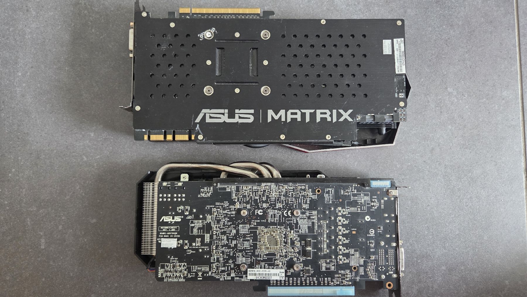 Asus Cartes graphiques: 2 GPUs ASUS – Défectueux à Zuzgen par Pinguin022 1