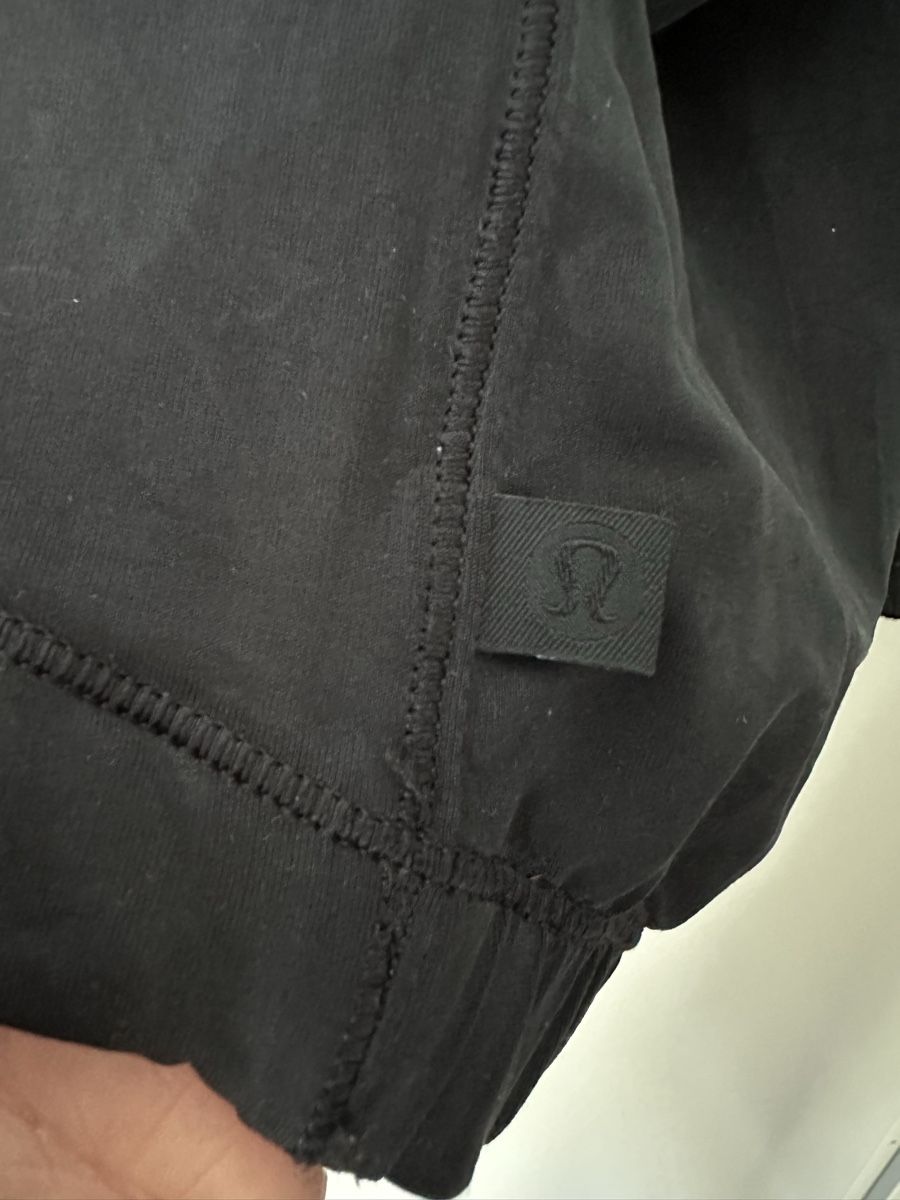 Lululemon Giacche: lululemon jacket size small – Nuovo (secondo la descrizione) da bözberg venduto da amy_7wz8 2