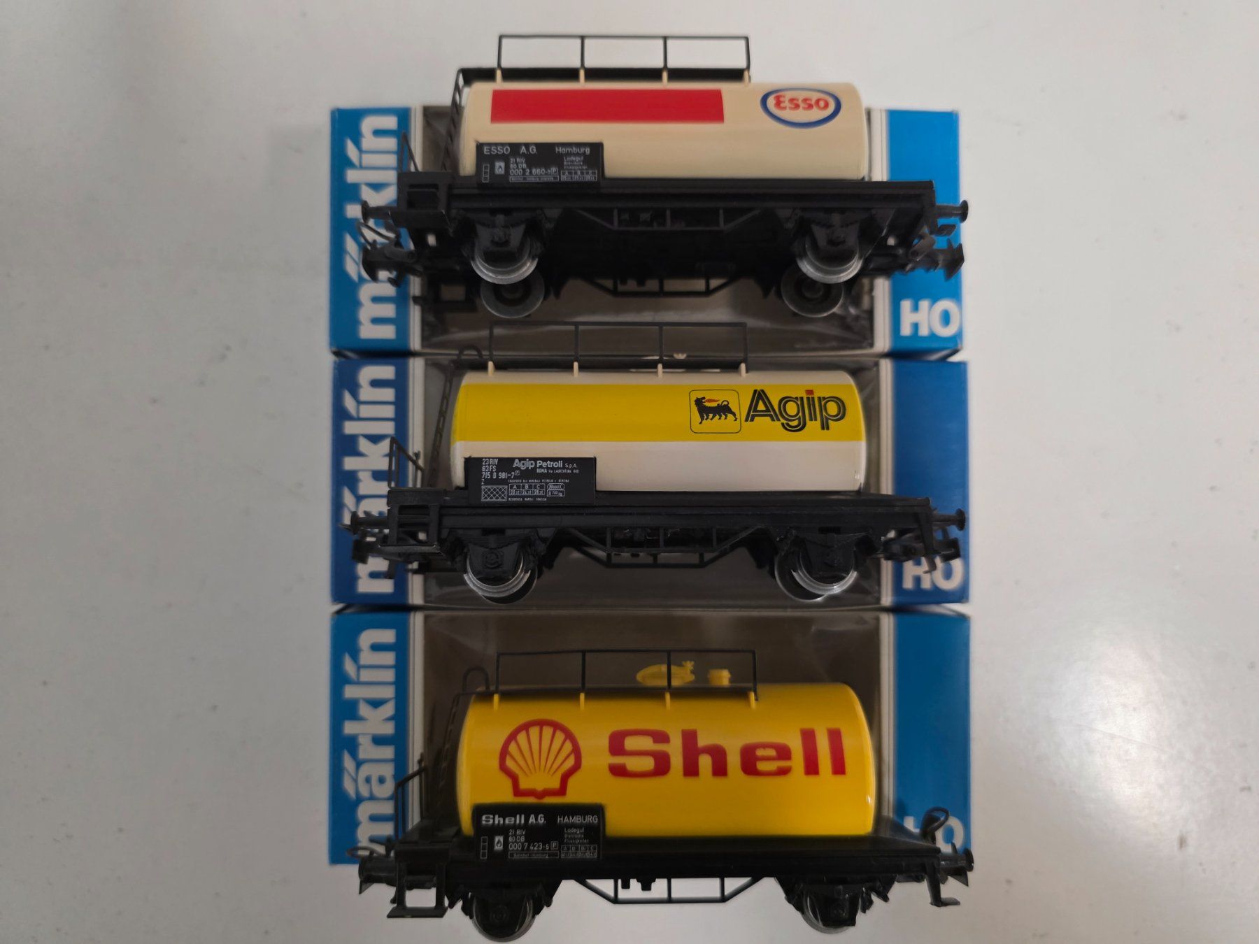 Märklin Modellini di ferrovie: Märklin 3 wagons citernes dès 1.-fr – Usato da bassecourt venduto da Paolo101