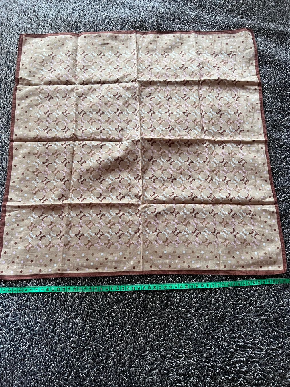 Celine Foulard & Sciarpe: Céline Paris Monogram Vintage Tuch – Usato da Winterthur venduto da Dejv 2