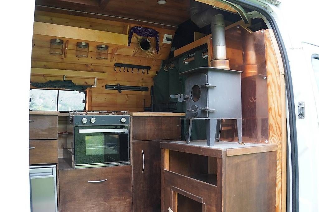 Renault Camping Fahrzeuge: Renault Master L3H3  Fourgon / van aménagé – Gebraucht aus Martigny von Nicobender 2