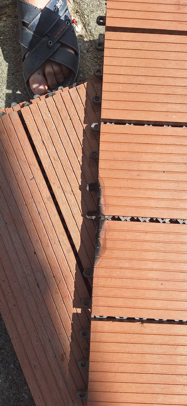 Rivestimenti per pavimenti: Bodenplatten Holzoptik Klick System 9 Stk gebraucht – Usato da Ballwil venduto da Pat-1962 1