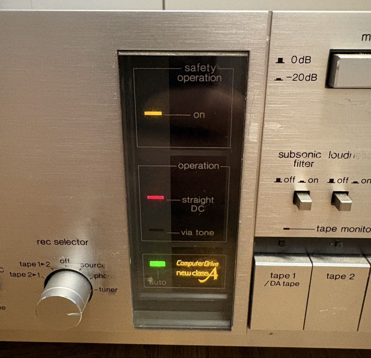 Technics Amplificatori: TECHNICS Vintage Stereo Integrated DC Amplifier ab Fr. 1.- – Usato da Perlen venduto da AC011114 1