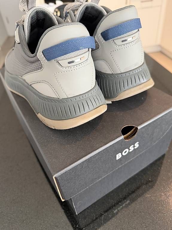 Scarpe da uomo: Baskets homme Boss – Usato da Bulle venduto da Preteni 1