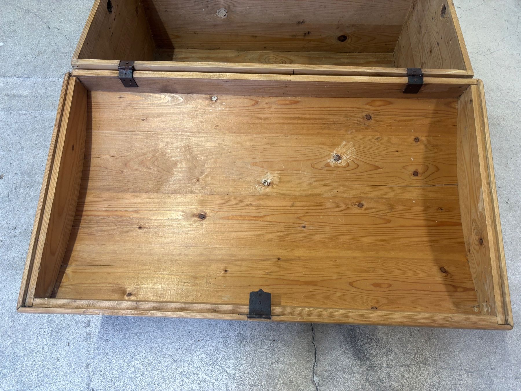 Holzartikel: Holz Schatz – Gebraucht aus Wettingen von Wendemarket 6