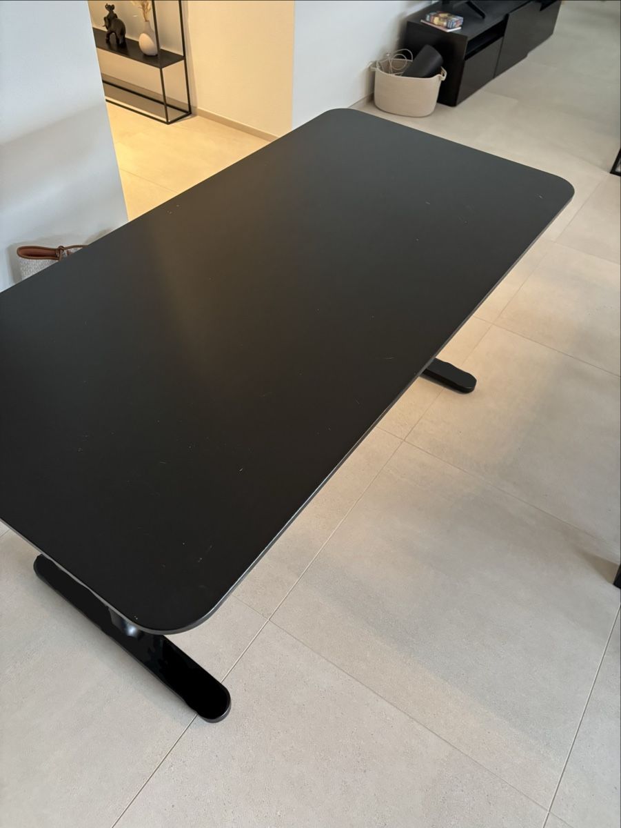 Ikea Scrivanie: IKEA Büroschreibtisch 160x80 – Usato da Stansstad venduto da samuel_wirth