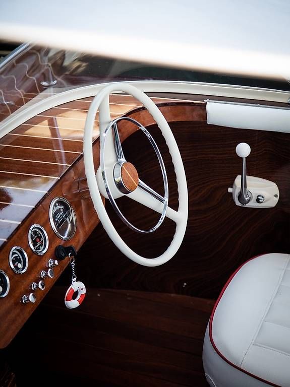 Barche: Runabout (Bösch / Riva) inkl. Trailer – Usato da Zürich venduto da maag.a 2