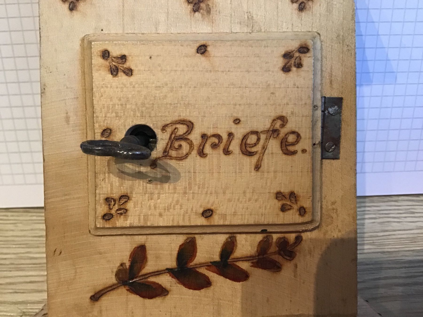 Bambole: Altes antikes Puppen Briefkästchen – Usato da St. Gallen venduto da Goldlilly 1