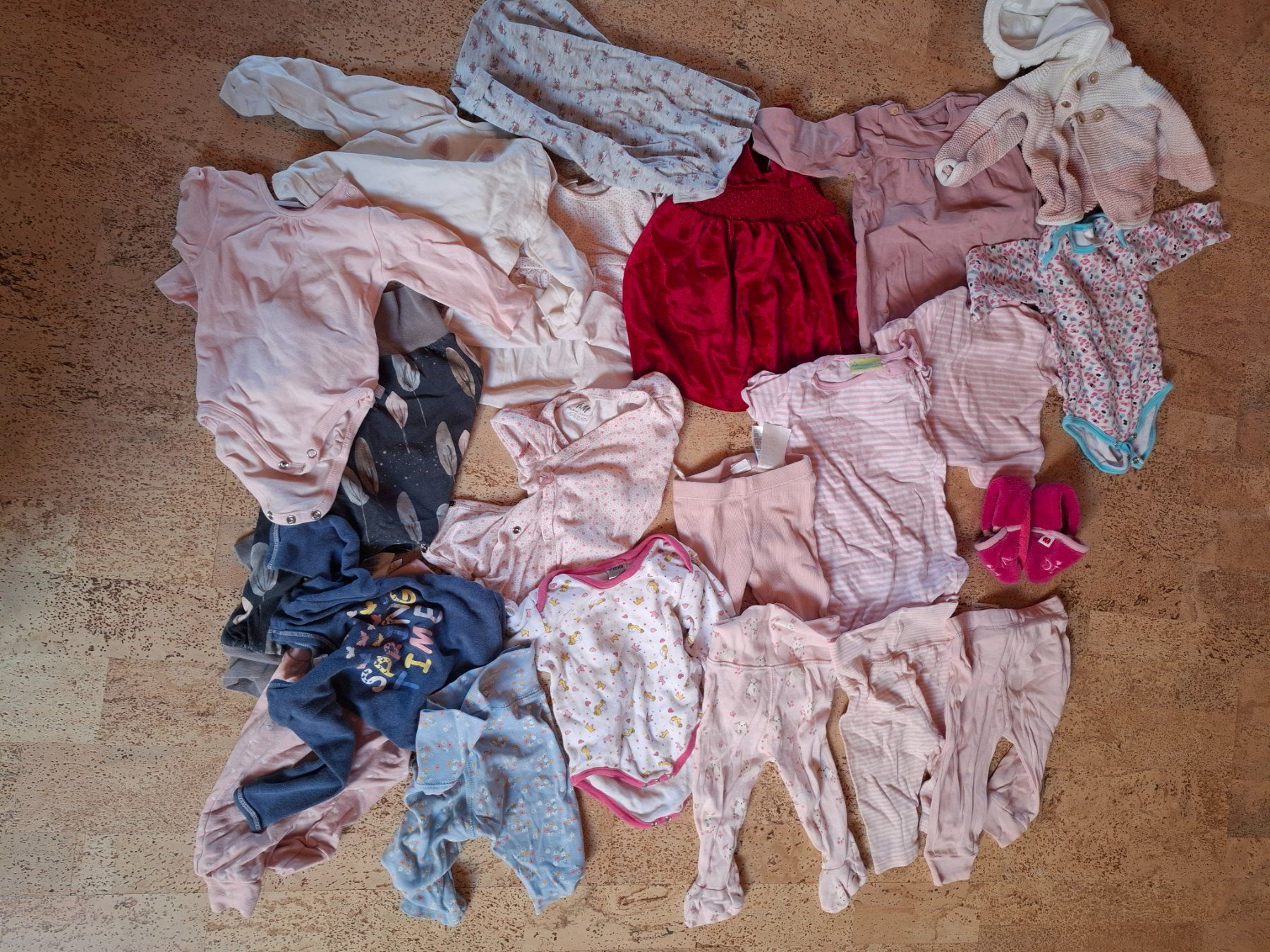 Kleiderpakete & -sets: 41-teilig Winterset Baby 62-68 – Gebraucht aus Galgenen von 27hours 1