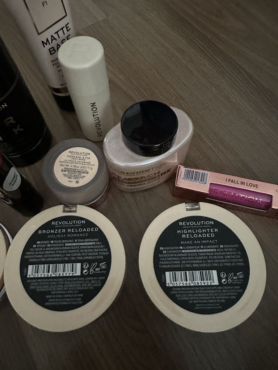 Make-up: Lot maquillage makeup revolution – Neu (gemäss Beschreibung) aus Courgevaux von missceline5 2