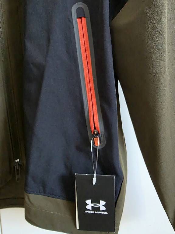 Under Armour Giacche: Under Armour Jacket M - NEW – Usato da Locarno venduto da ran_c5zb 3