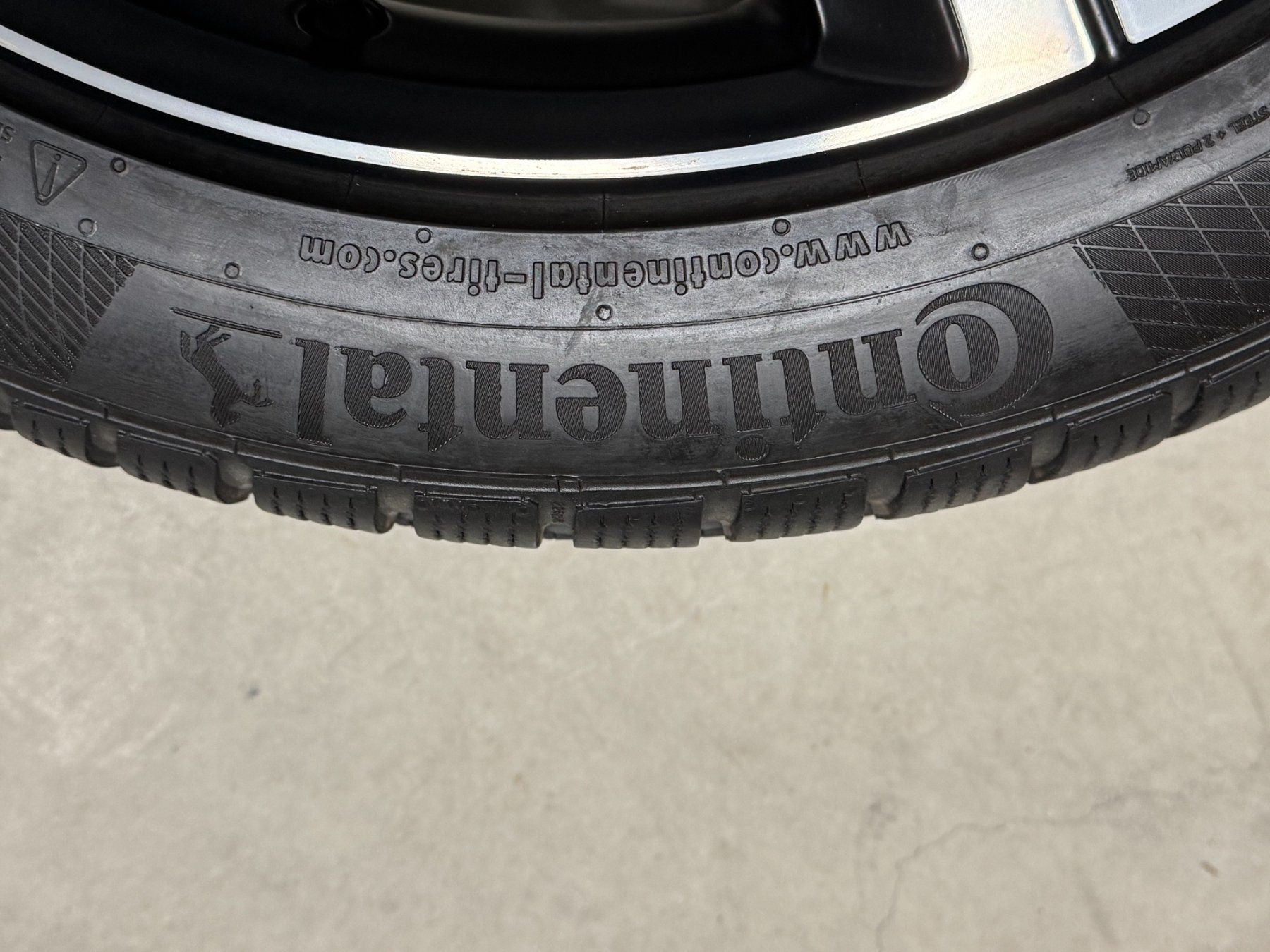 Volvo Pneus & Roues: Volvo original Winterräder 19" – D'occasion à Amsoldingen par 242GT 5