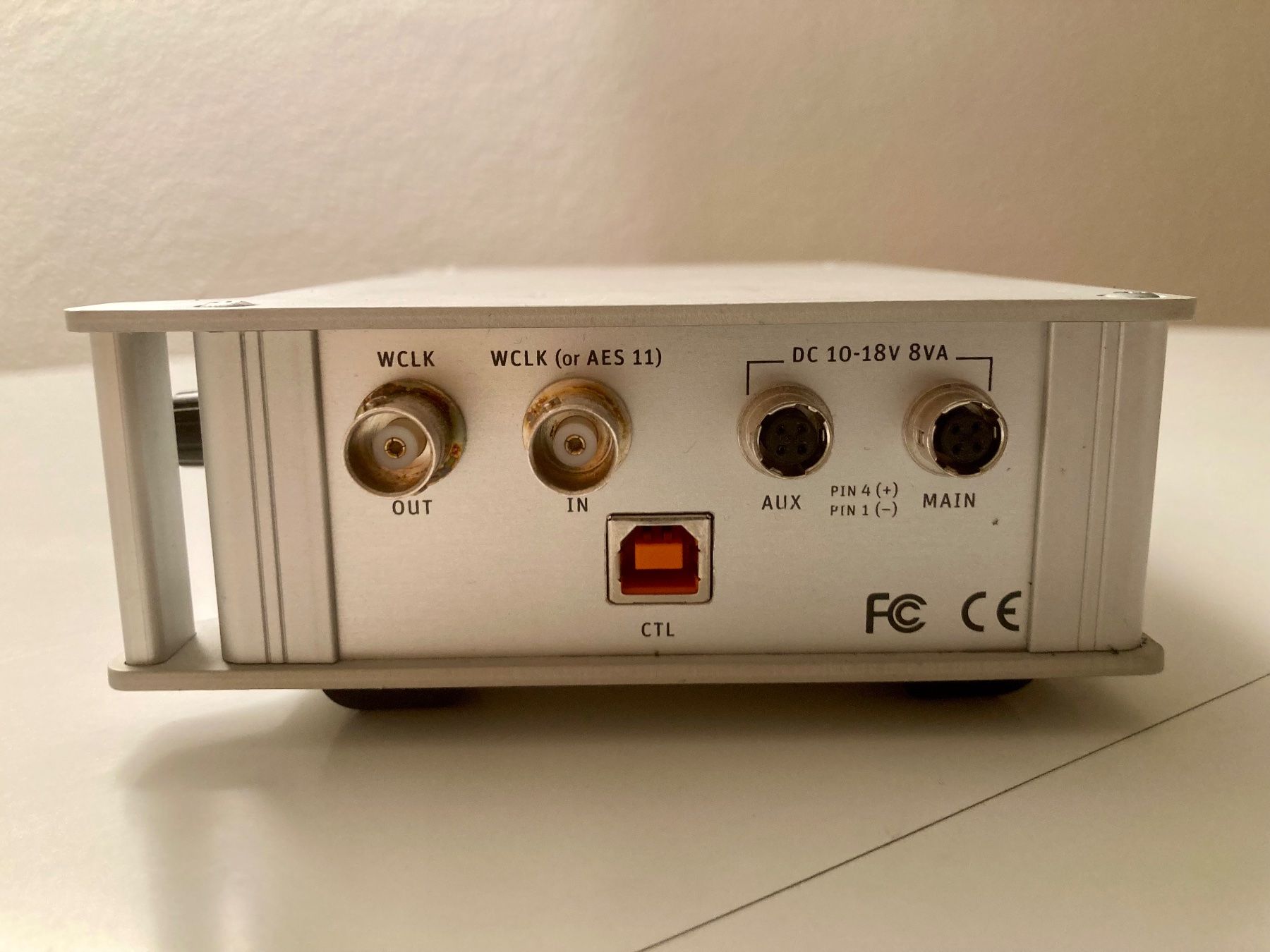 Neumann Microfoni: Neumann KM184D Pair & DMI 2  Portable — Digital System – Usato da Zürich venduto da rie_dn6f 2