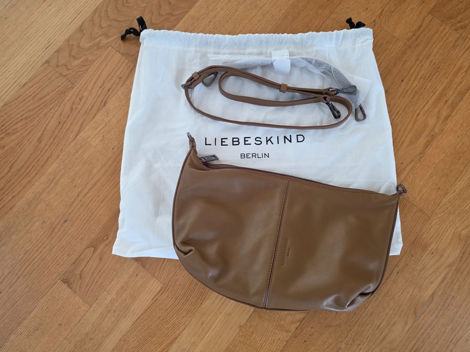 Liebeskind Borse da donna: Umhängetasche Liebeskind – Nuovo e nell'imballaggio originale da Bösingen venduto da Kolja02