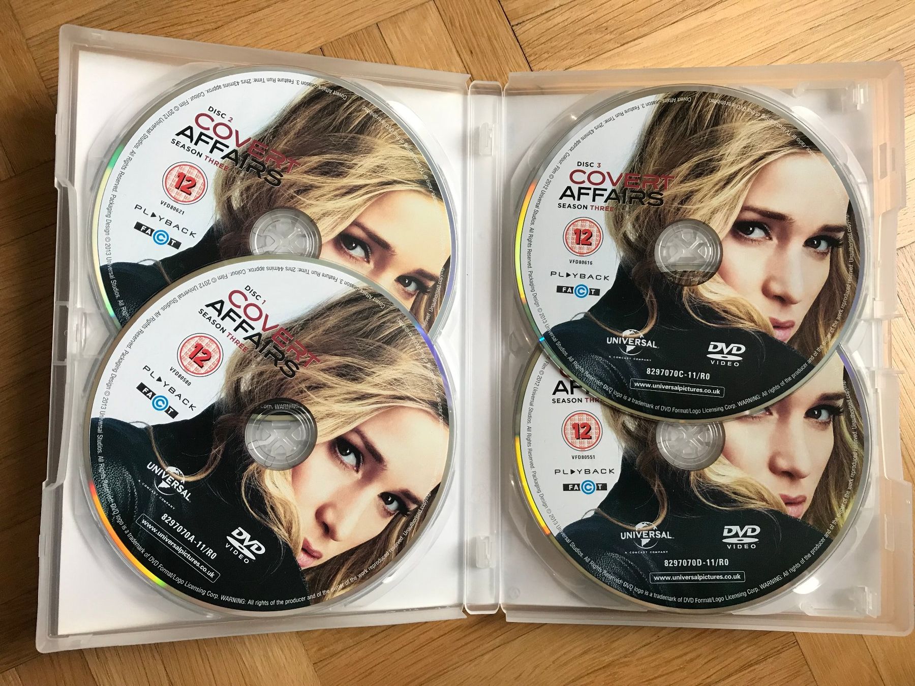 Tutti i DVDs: Covert Affairs: Season Three - DVD – Usato da Zürich venduto da Malcom 1