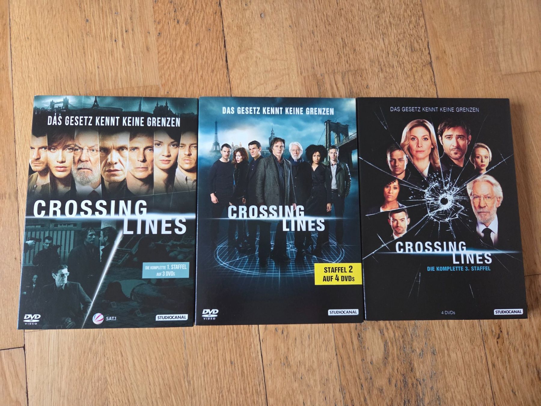 Tutti i DVDs: DVD: Crossing Lines, Staffeln 1-3 – Usato da Horgen venduto da sel_c9py