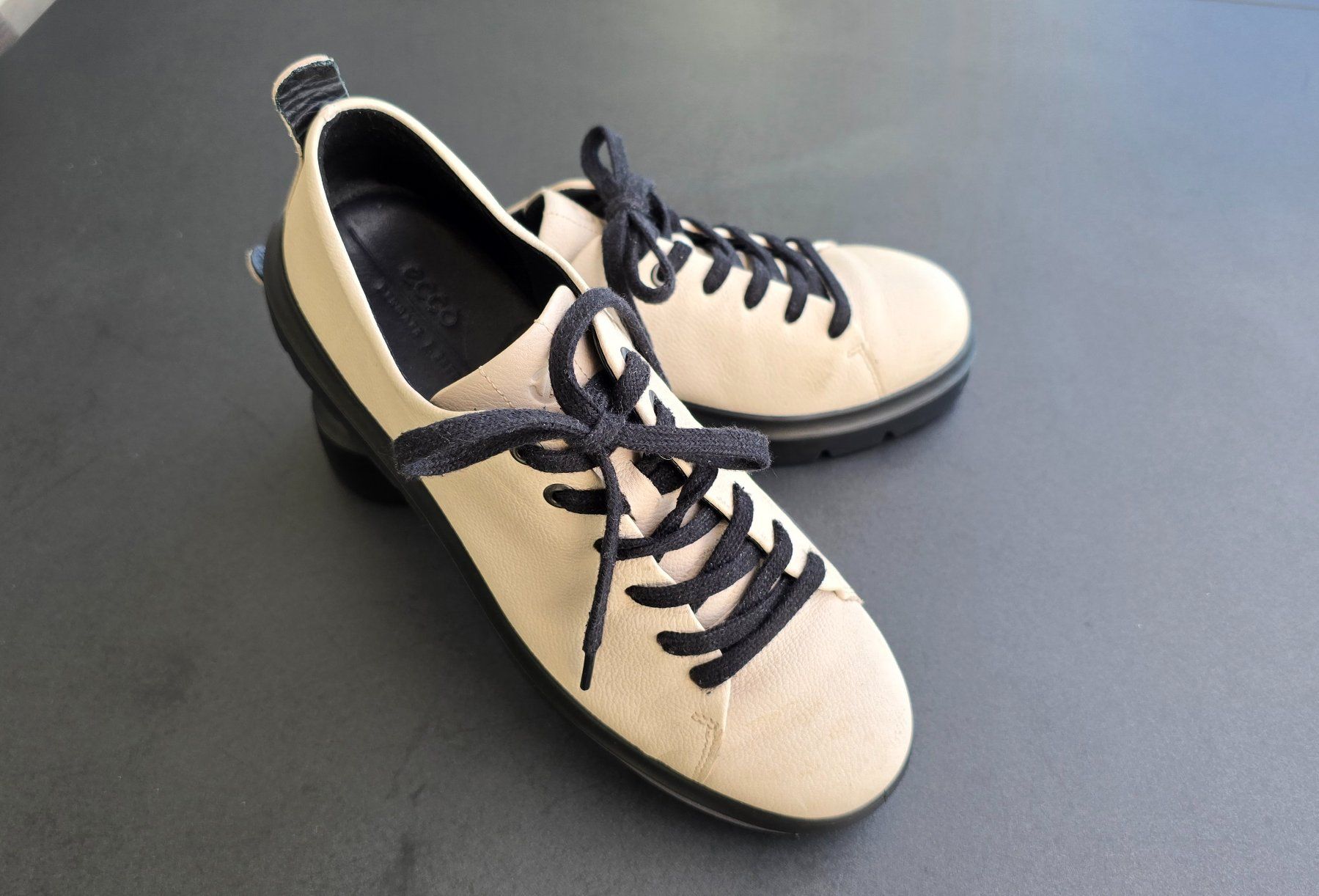 Ecco Scarpe da donna: Ecco Lederschuh beige – Usato da Zell LU venduto da div_w55n 1