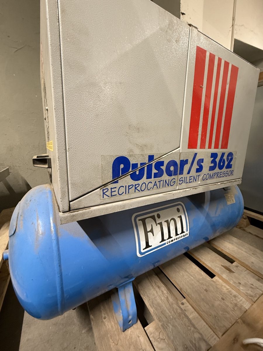 Compressori: Fini Kompressor Pulsar/s 362 – Usato da St. Margrethen SG venduto da KOF_Rueckbautechnik
