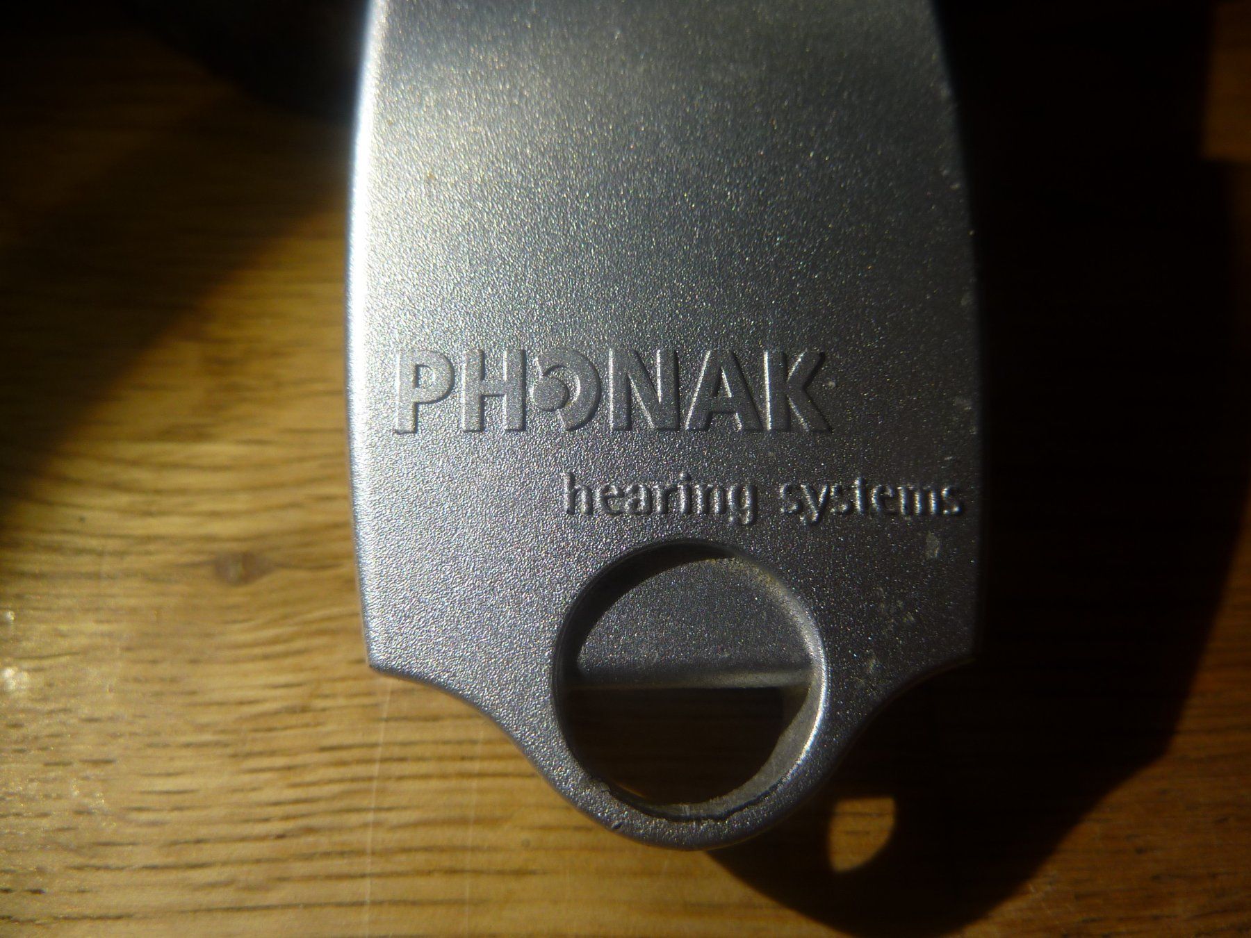 Phonak Attrezzature mediche: Phonak Hearing Systems IPX7 – Usato da Hochfelden venduto da swissice 1