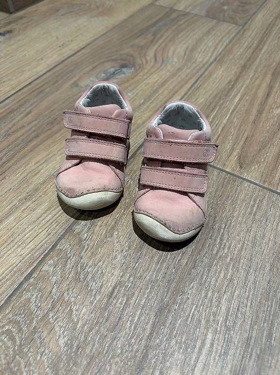Schuhe für Mädchen: Lernlaufschuhe Mädchen  – Gebraucht aus Hunzenschwil von del_hzv7 3