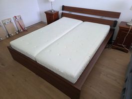 Ikea Bett mit elektrischer Verstellung 160 x 200 cm