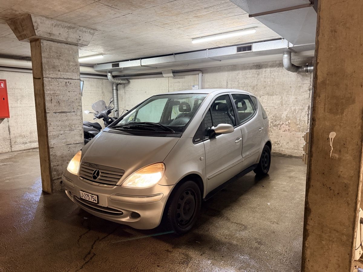 Mercedes-Benz Automobili: Mercedes A160 Ab Mfk – Usato da Ebikon venduto da Samuel_Todo 3