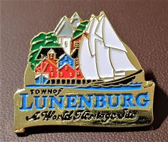 Q724 - Pin Town of Lunenburg Segelschiff Dorf