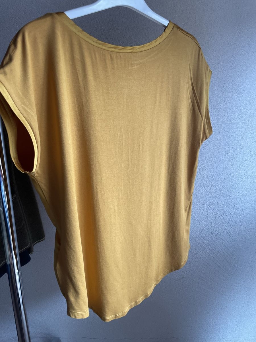 Camicette: Motivi Bluse kurzarm Honig Farbe Gr.M – Usato da St. Moritz venduto da hdj_dd7v 1