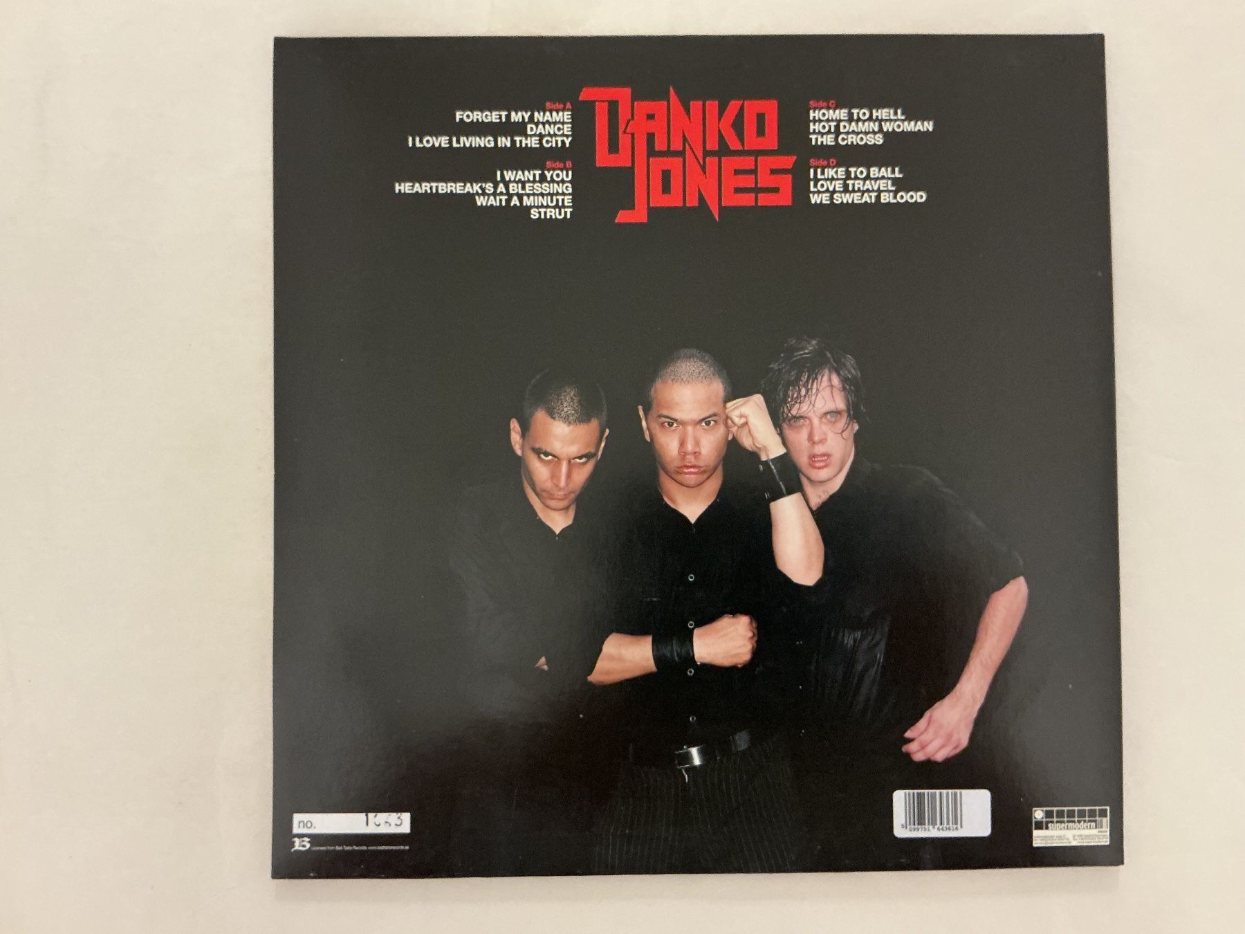 Dischi in vinile: Danko Jones 2-LP - We Sweat Blood – Usato da Winterthur venduto da Tumko_7_Vinyl 1
