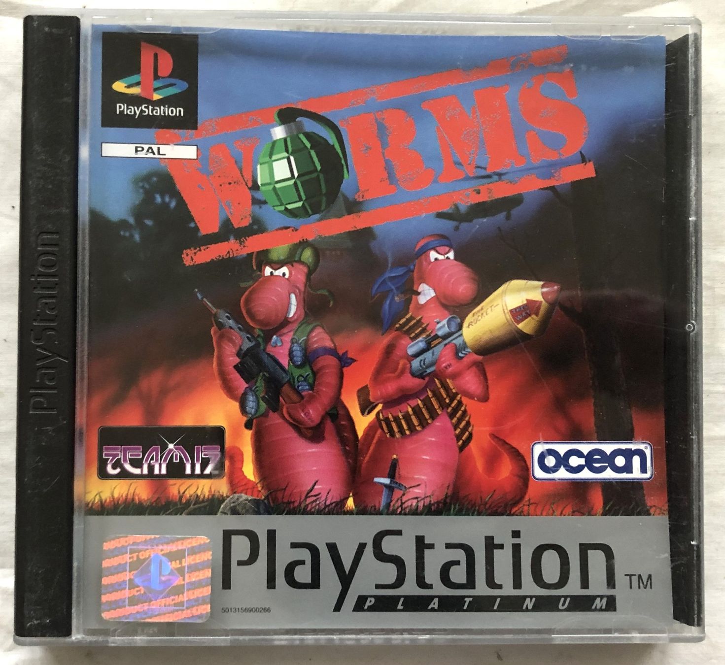 Giochi: Playstation 1 - WORMS – Usato da Schaffhausen venduto da durruti