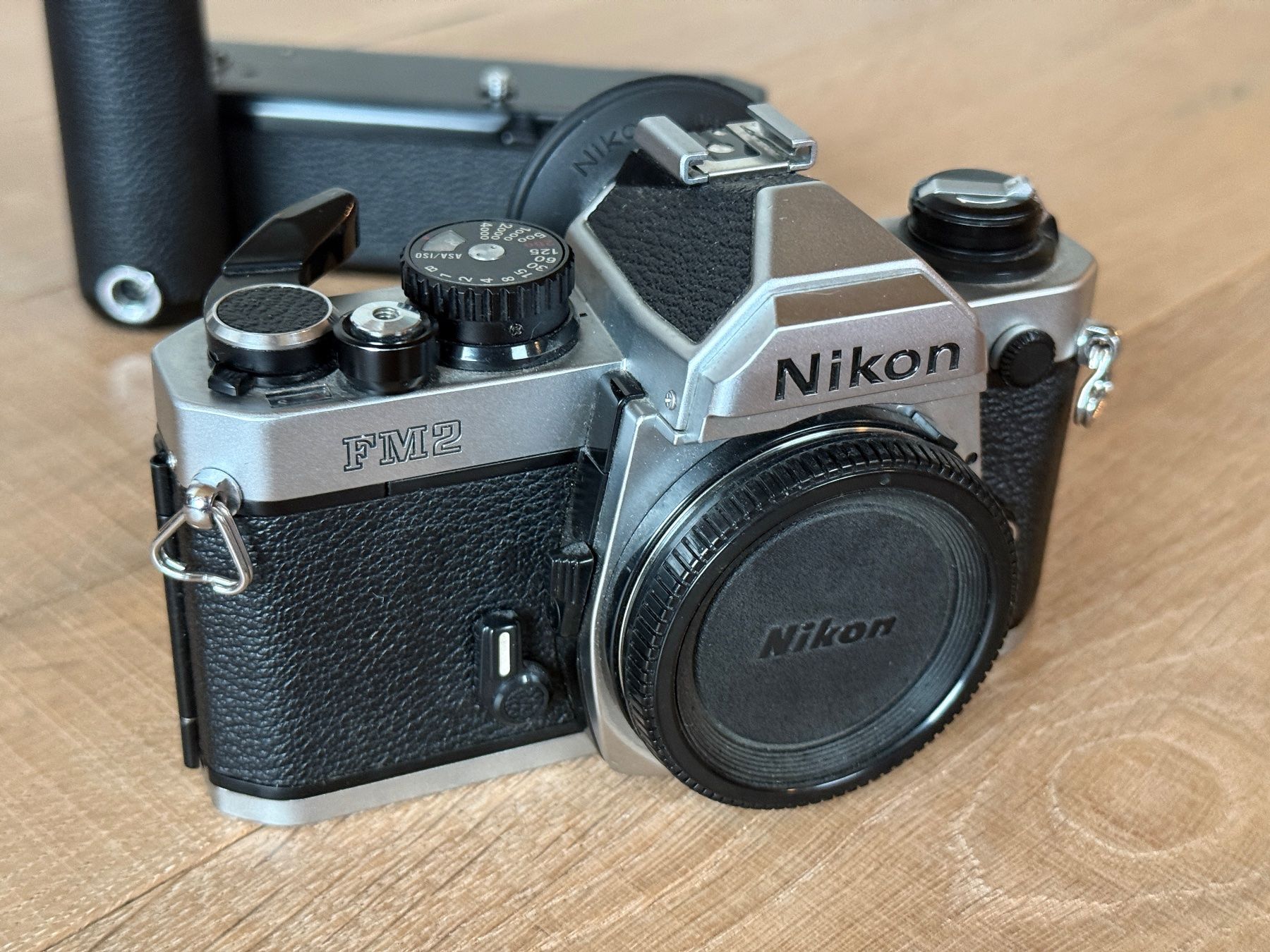 Nikon Kamera: Nikon FM2n mit MD12 – Gebraucht aus Tschugg von frisch-luft 1