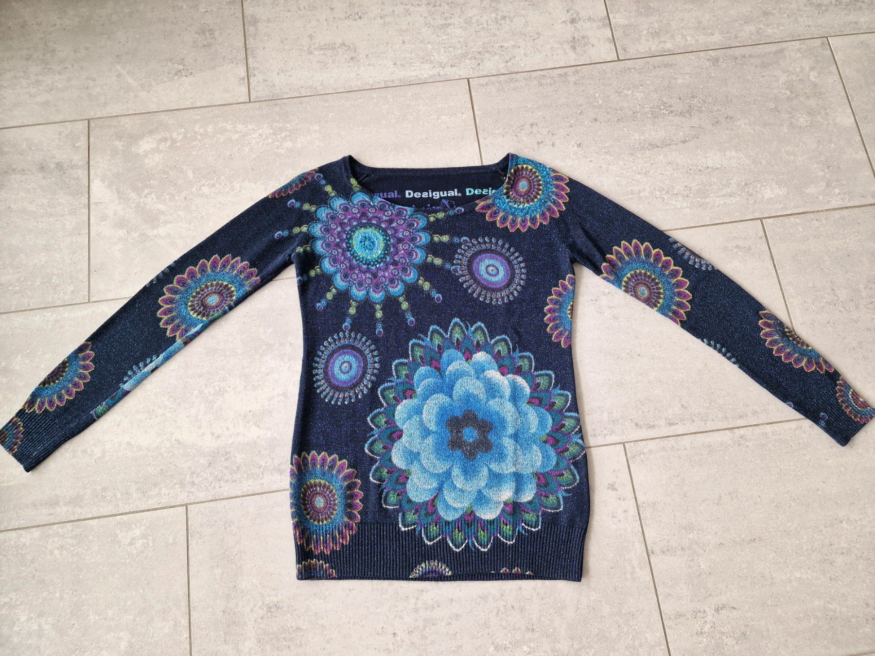Desigual Maglioni & Felpe: Schöner Desigual Pullover Gr. S – Nuovo (secondo la descrizione) da Wilen b. Wollerau venduto da kaefer88