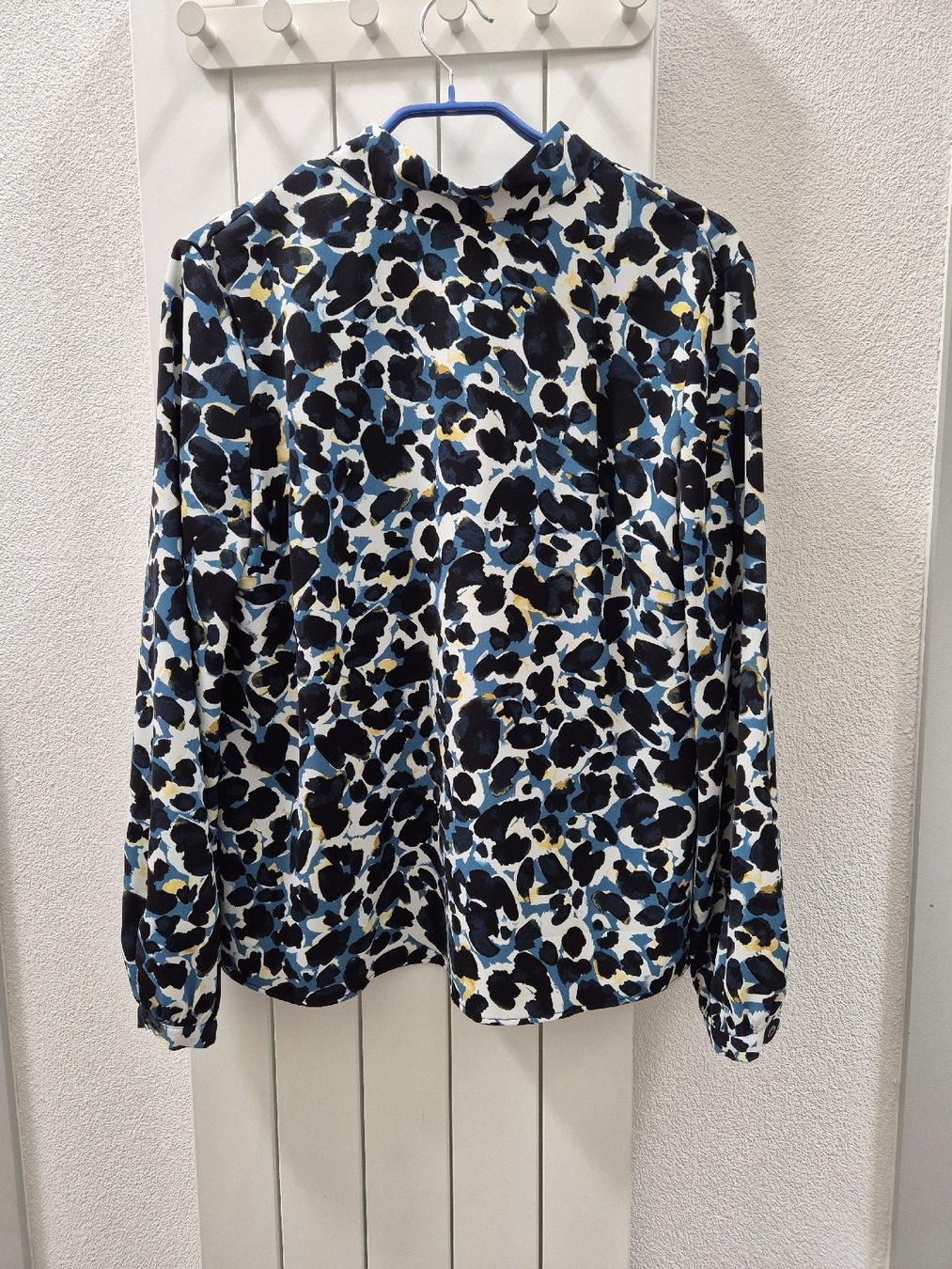 Zara Blusen: Stylish Leopard Print Blouse, Perfect for Fall! – Gebraucht aus Zürich von mar_h988 1