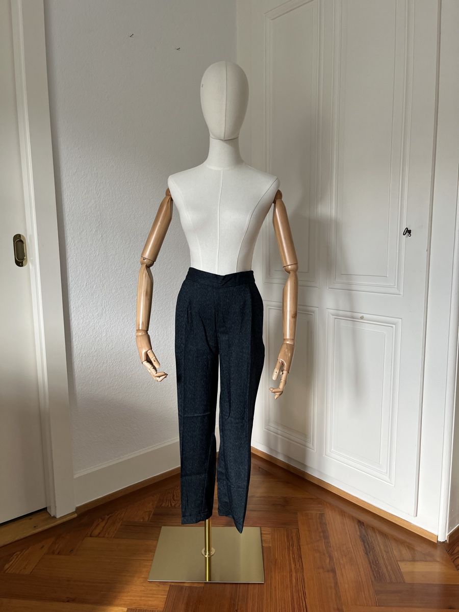 Pull&Bear Pantaloni: Pull&Bear Women's Pants Size 28 NWT – Nuovo (secondo la descrizione) da Mies venduto da Nib2011