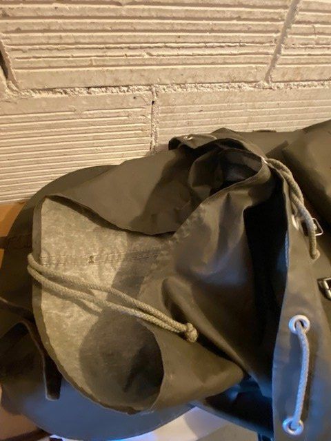 Schweizer Armee Zaini: MILITÄRRUCKSACK  CH ARMEE – Usato da Chur venduto da silbermon 6