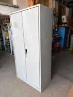 schöner tiefer Lista Metallschrank 100x50x195cm
