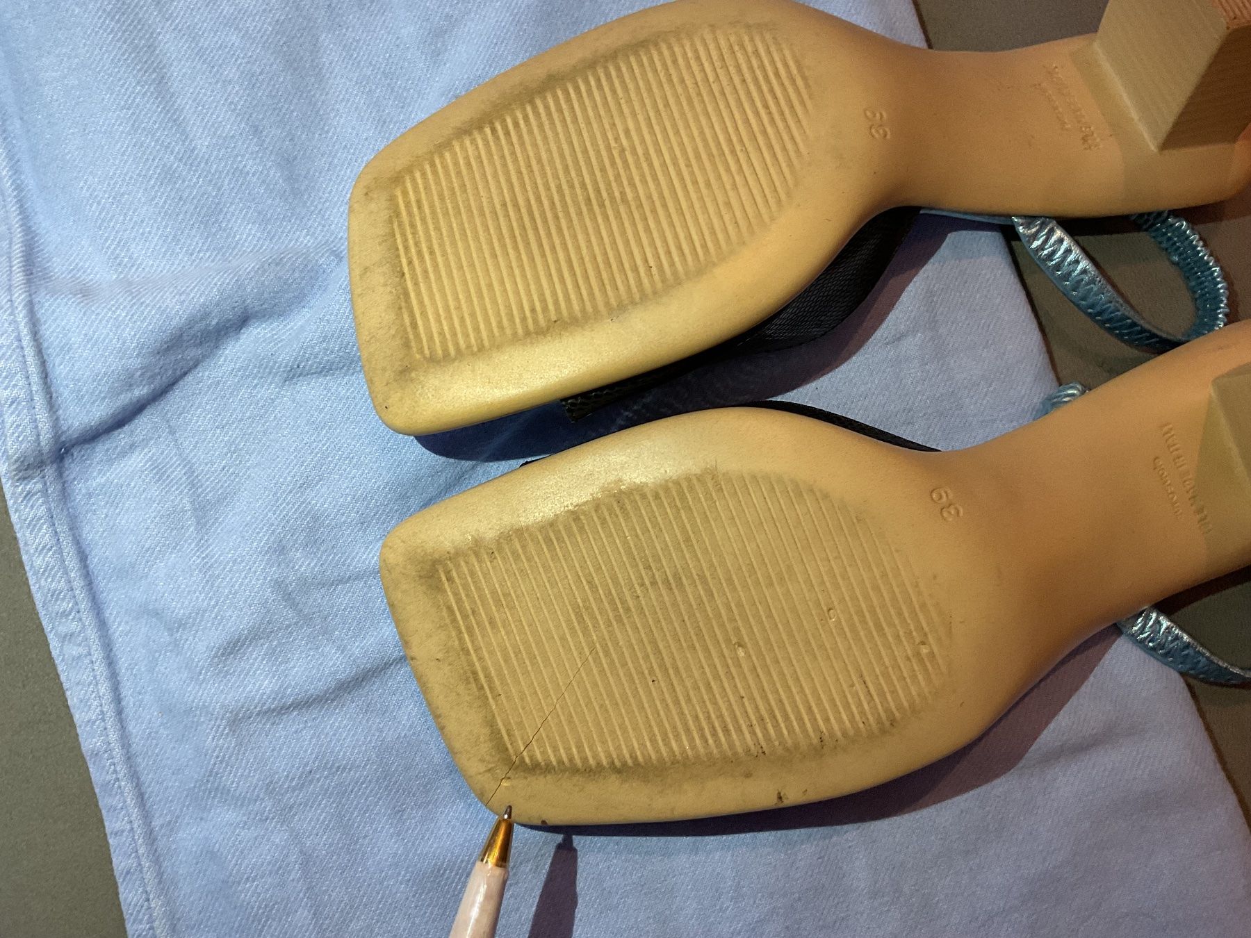 Scarpe da donna: Sandale été élégante, taille 39 – Usato da Icogne venduto da luna.16 6