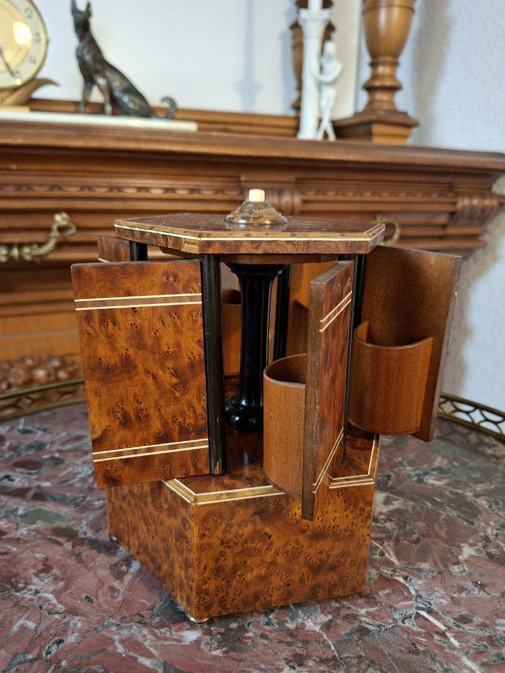 Carillon:  Antike Musikdose Zigarettenspender Holz Karussell – Usato da Steffisburg venduto da ZeitReise_ 2