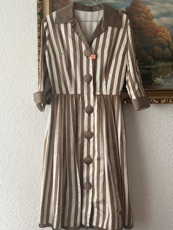 Edle Reine-SeideKleid braunBeigeGr38,Handarbeit Frischgerein