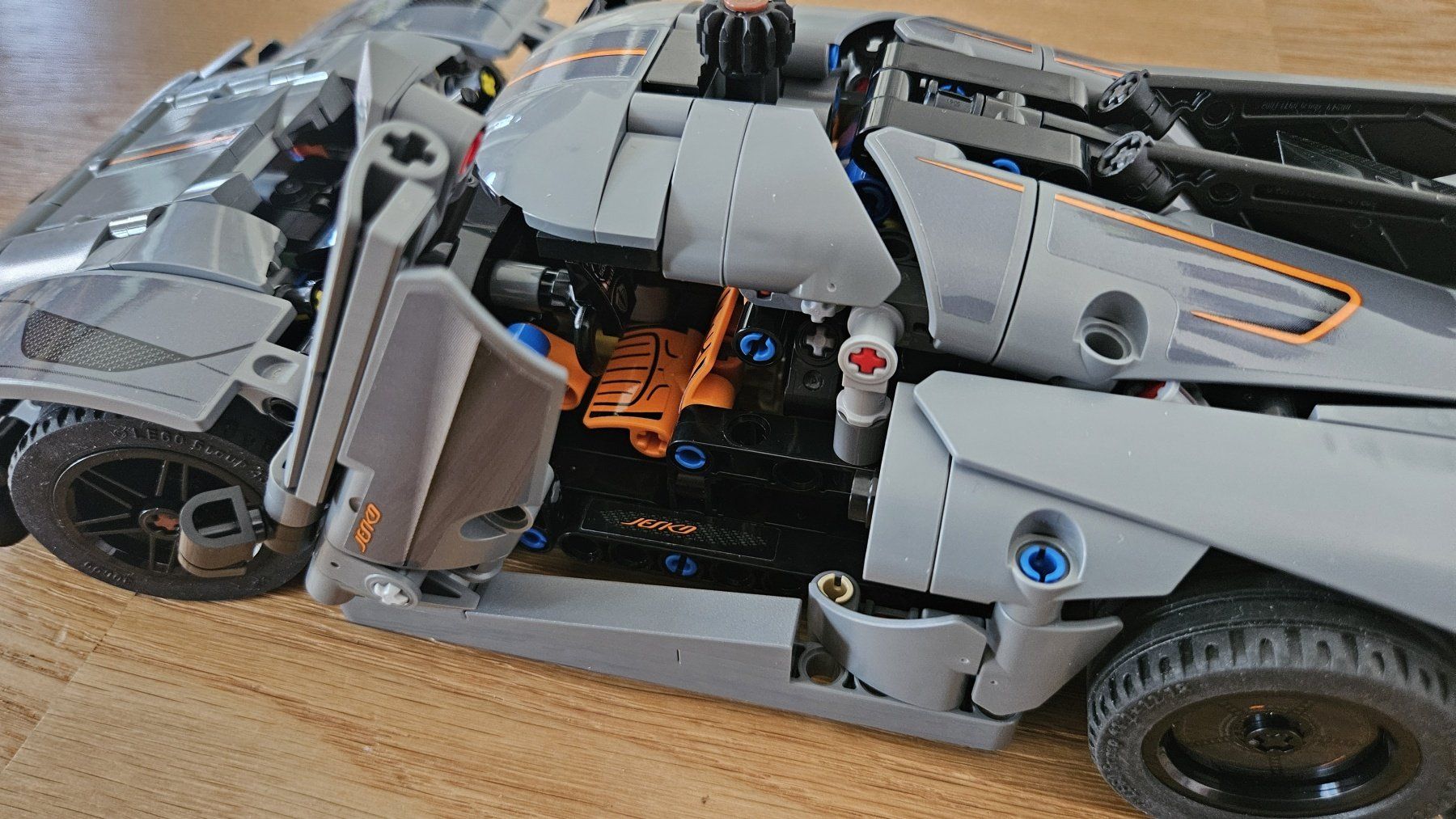 Lego Giocattoli: Lego Technic 42173 - Koenigsegg Jesko Absolut Grey Hypercar – Usato da Schaffhausen venduto da asyouwestley 4
